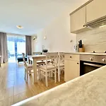 Paradise Dreams Menada Apartment